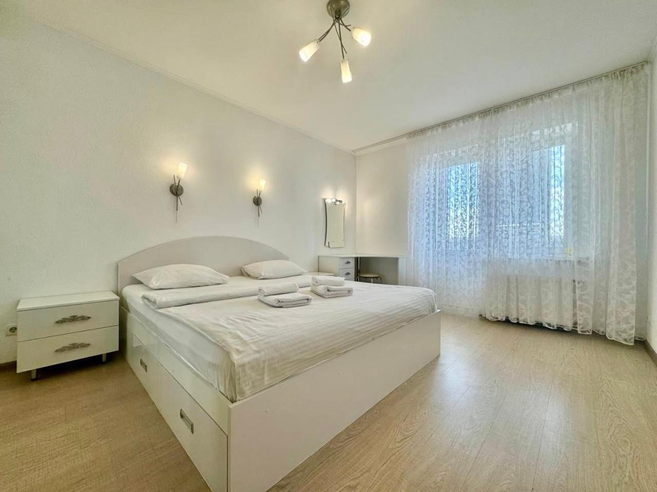 Apartpoltava Стильні Білосніжні Апартаменти, 2-Окремі Кімнати , Документи Для Відрядження , Банківський Чек Poltava Exterior foto