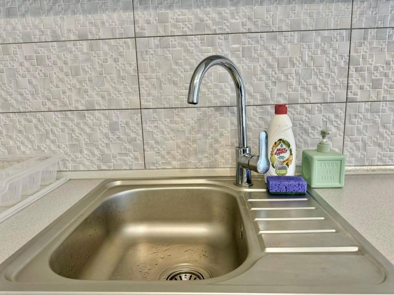 Apartpoltava Стильні Білосніжні Апартаменти, 2-Окремі Кімнати , Документи Для Відрядження , Банківський Чек Poltava Exterior foto